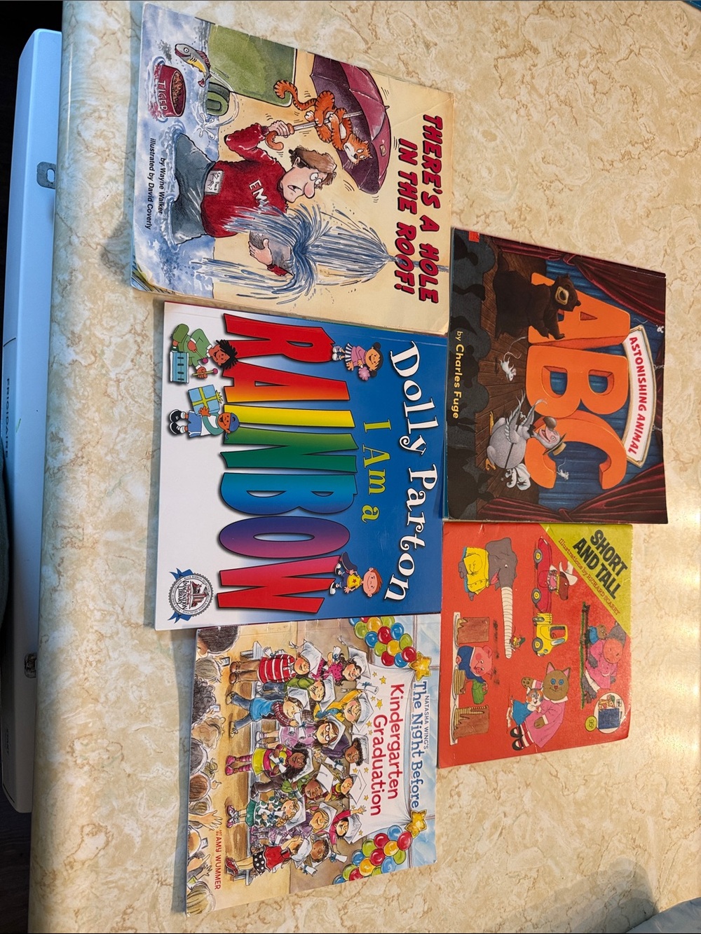 Rainbow by - Colorful Kids Picture Book (Blue/Multicolor)
